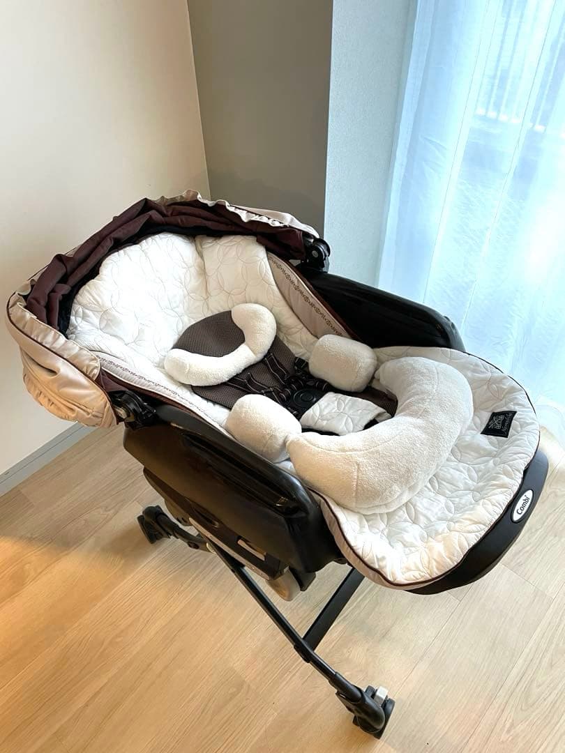 combi ネムリラ オートスウィング おやすみドーム 最高級モデル 訳あり格安