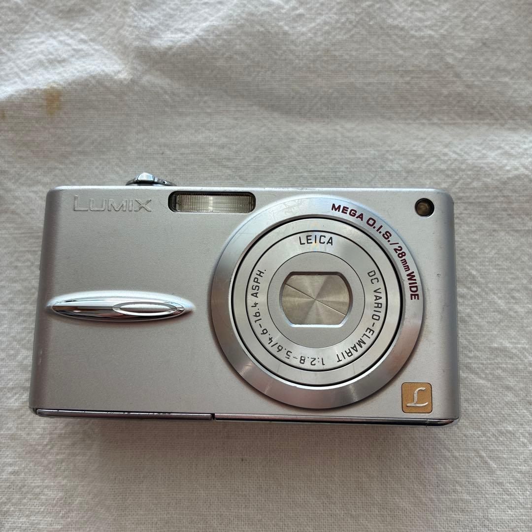 LUMIX コンパクトデジタルカメラ DMC-FX30