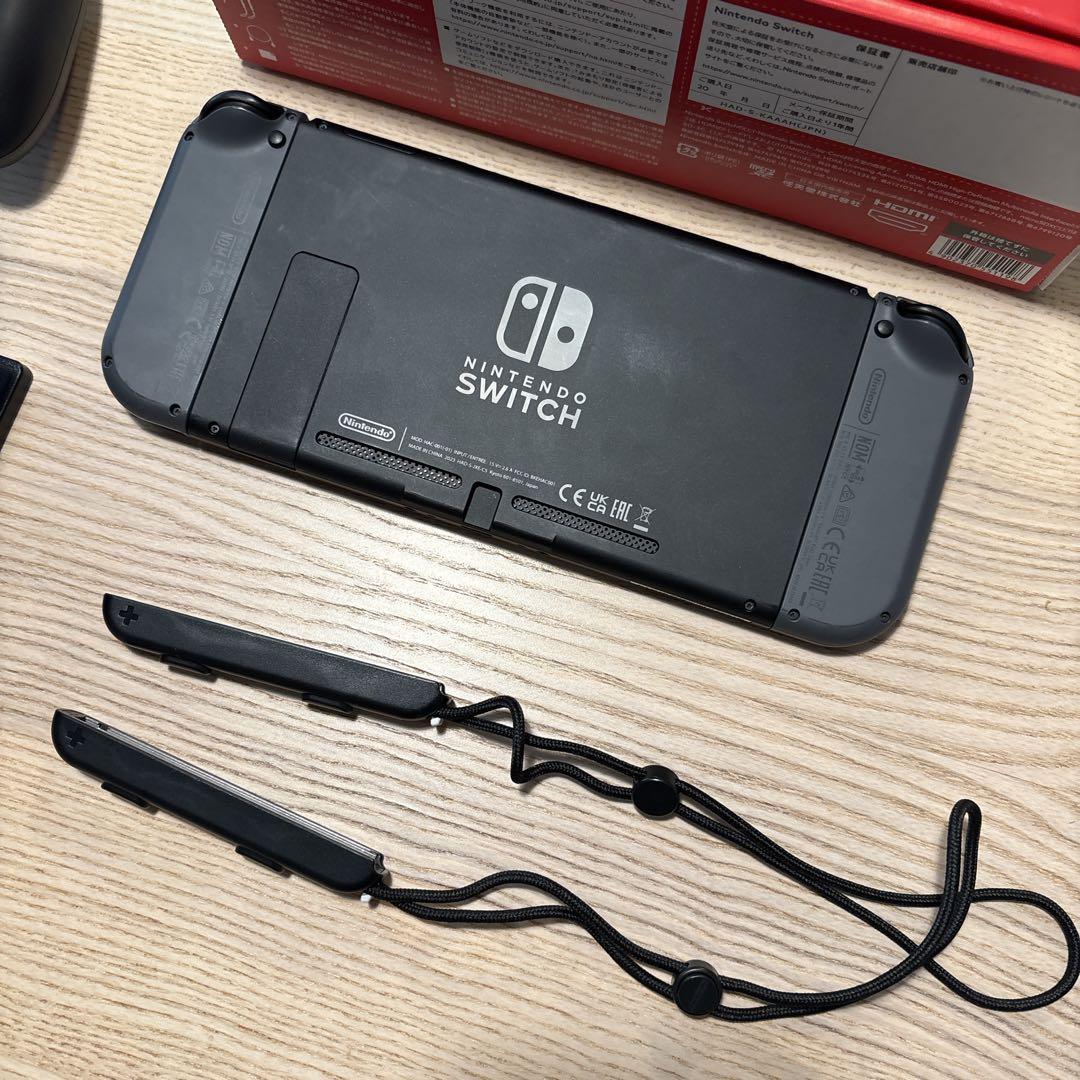 任天堂switch 本体　グレー
