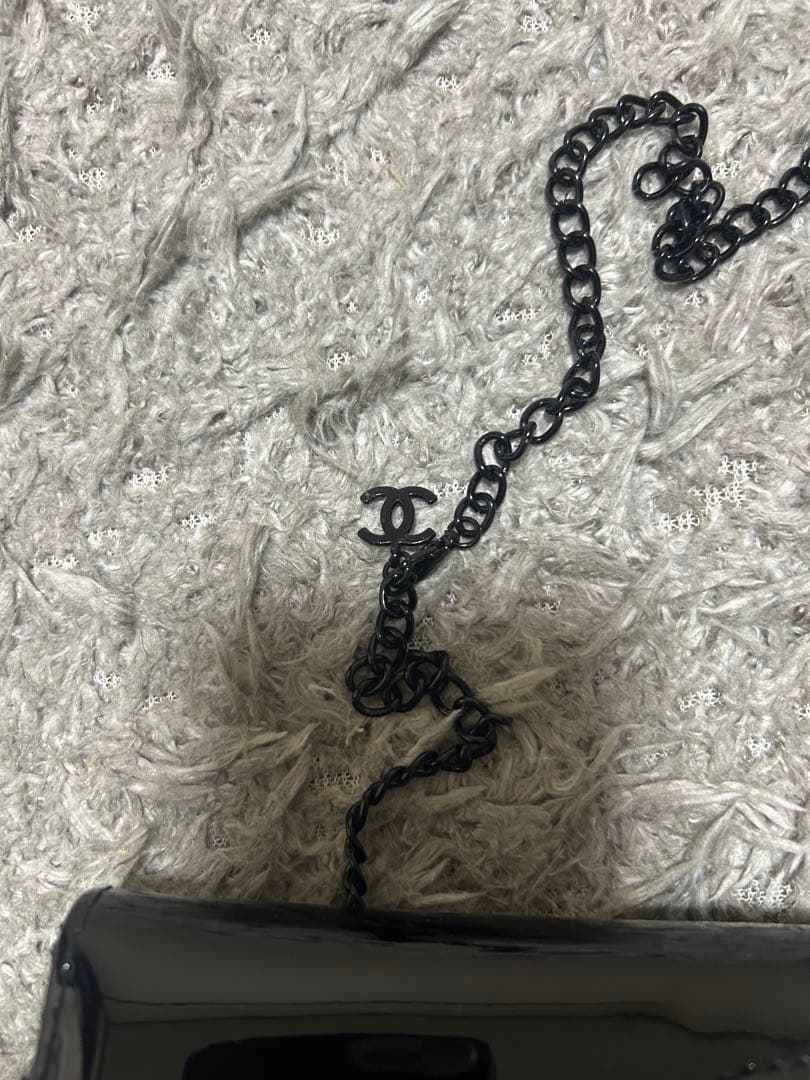 ②ノベルティ　シャネル　エナメル　チェーンバッグ