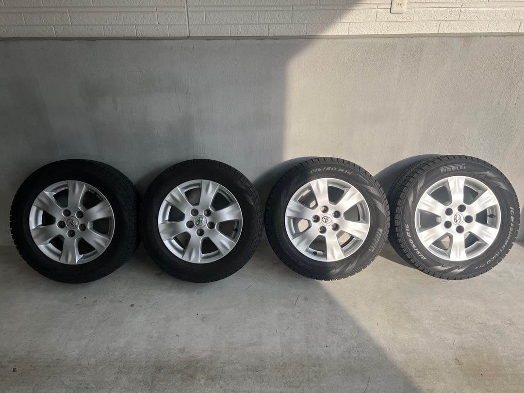 トヨタ　マークXジオ　純正ホイール　215/60R16 スタッドレス