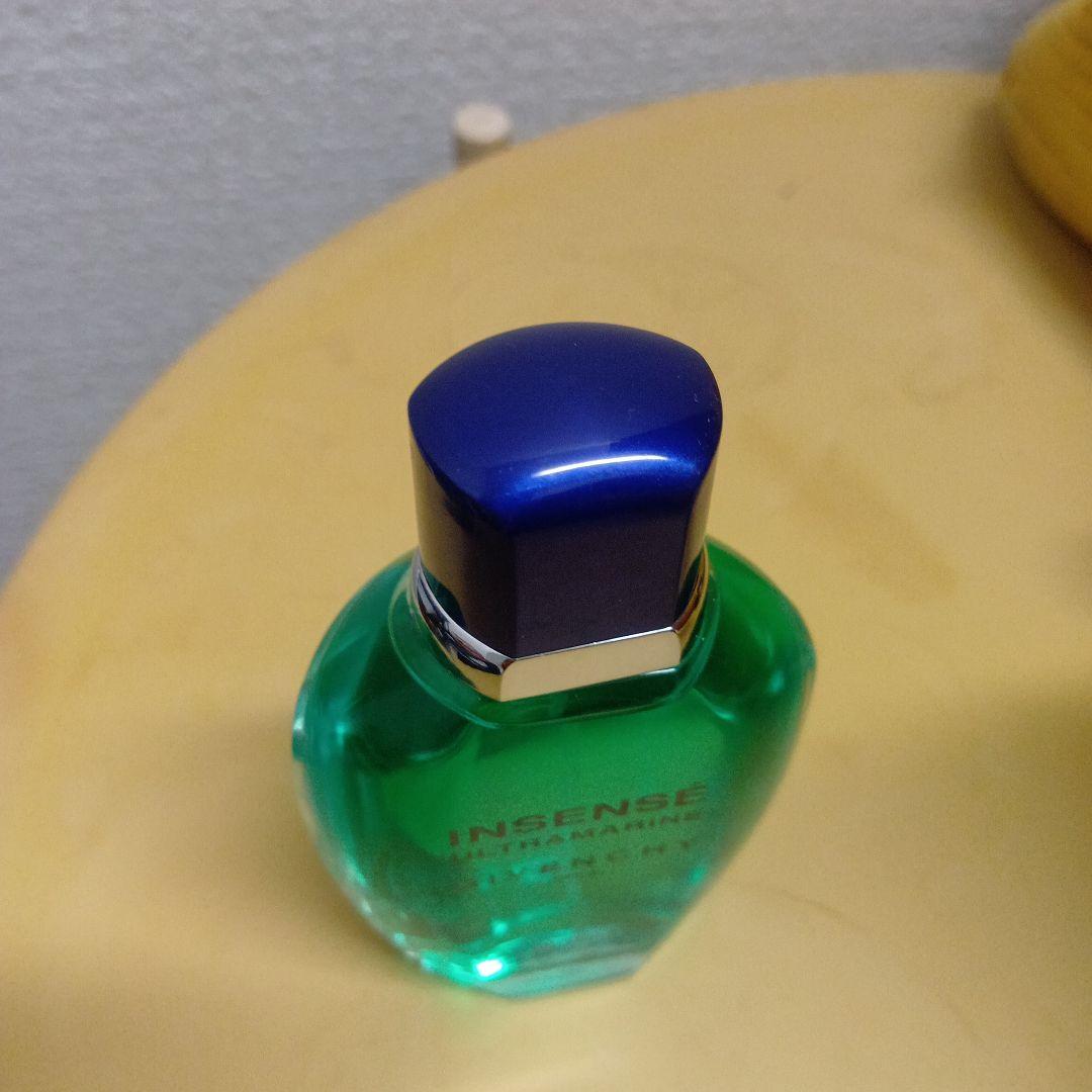 Givenchy Insensé Ultramarine 香水