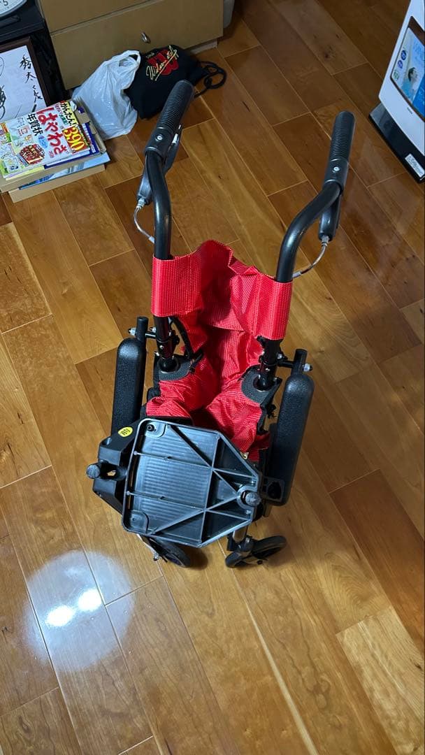 値下げ‼️折りたたみ車椅子　ハンディライト（ユーキトレーディング）