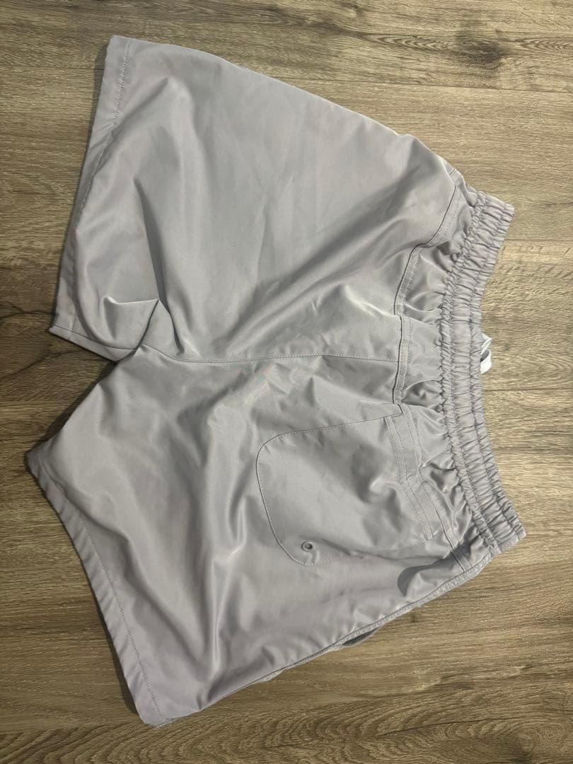 ダルクスポーツ　グレー　ショートパンツ S 限定980/1000