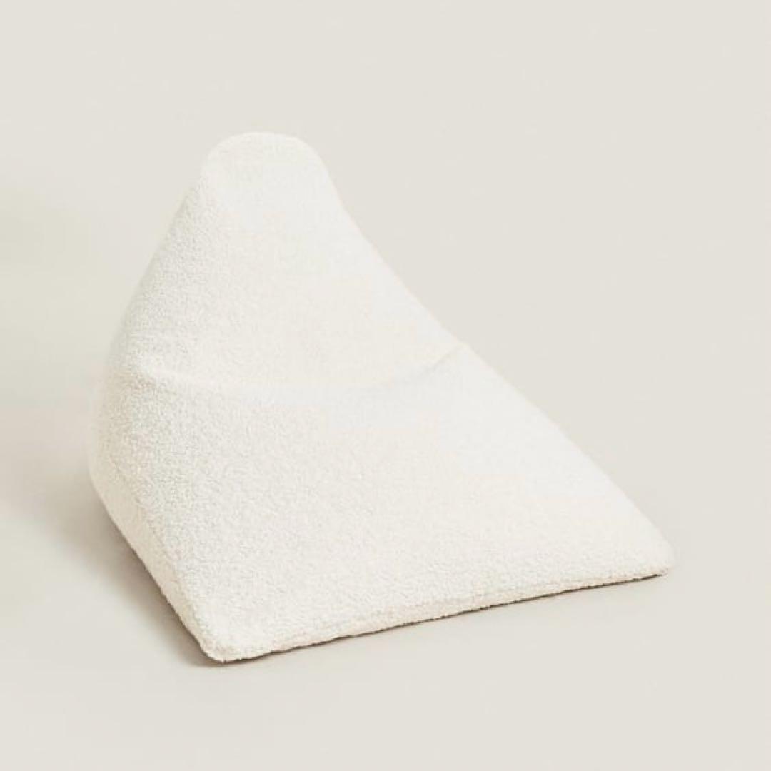 フェイクムートンプフクッション　アイボリー