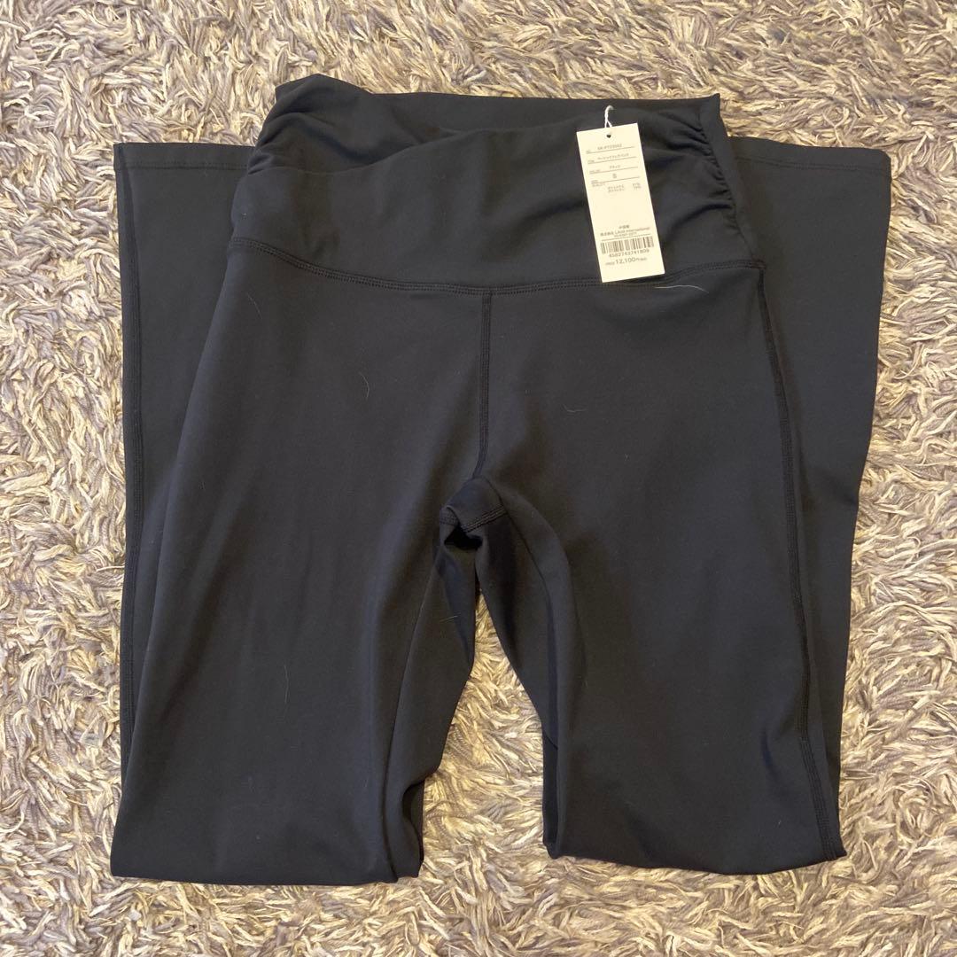 SUKALA ブラック ヨガフレアパンツ