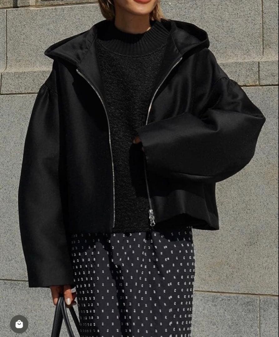 ELLIE シルキージップフーディー