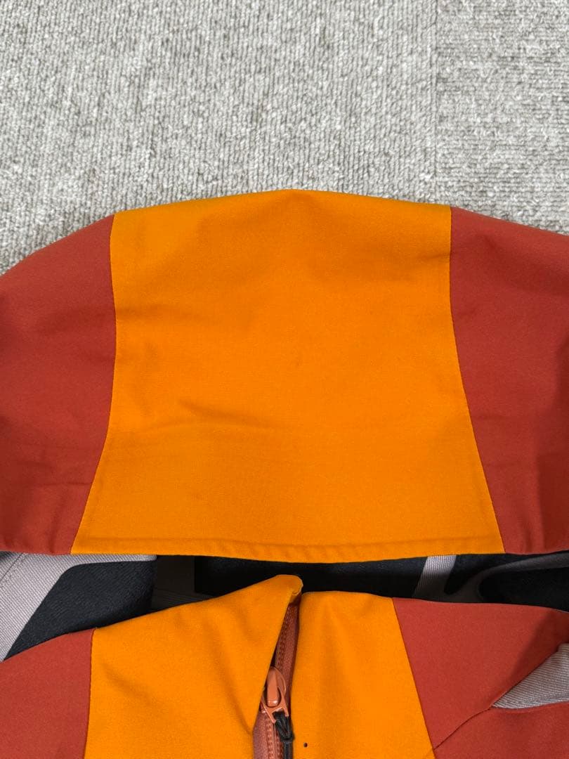 ★24/25年・美品★非売品 選手用 デサントメイト　スキーウエアセットLサイズ