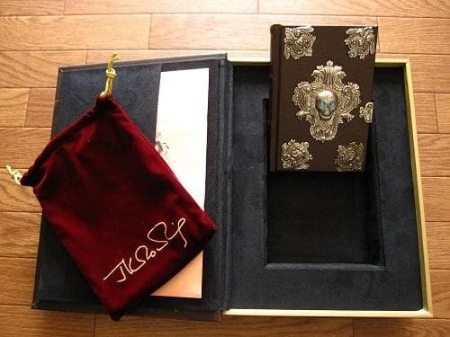 The Tales of Beedle the Bard（Amazon限定版）