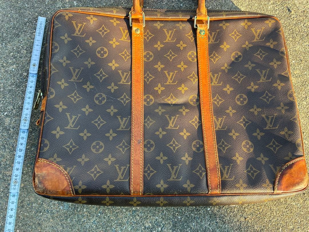 が*門様 LOUIS VUITTON ポルト ドキュマン ヴォワヤージュ モノグ