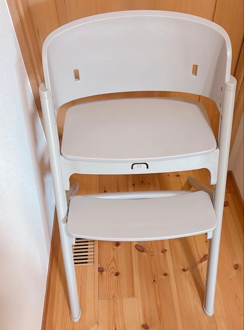【NOVUS】ハイチェア　ノウス　グレージュ　説明書付き　離乳食　おしゃれ