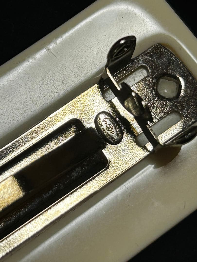 シャネル ロゴ バレッタ 髪留め ヘアアクセ 99P A12072 白黒