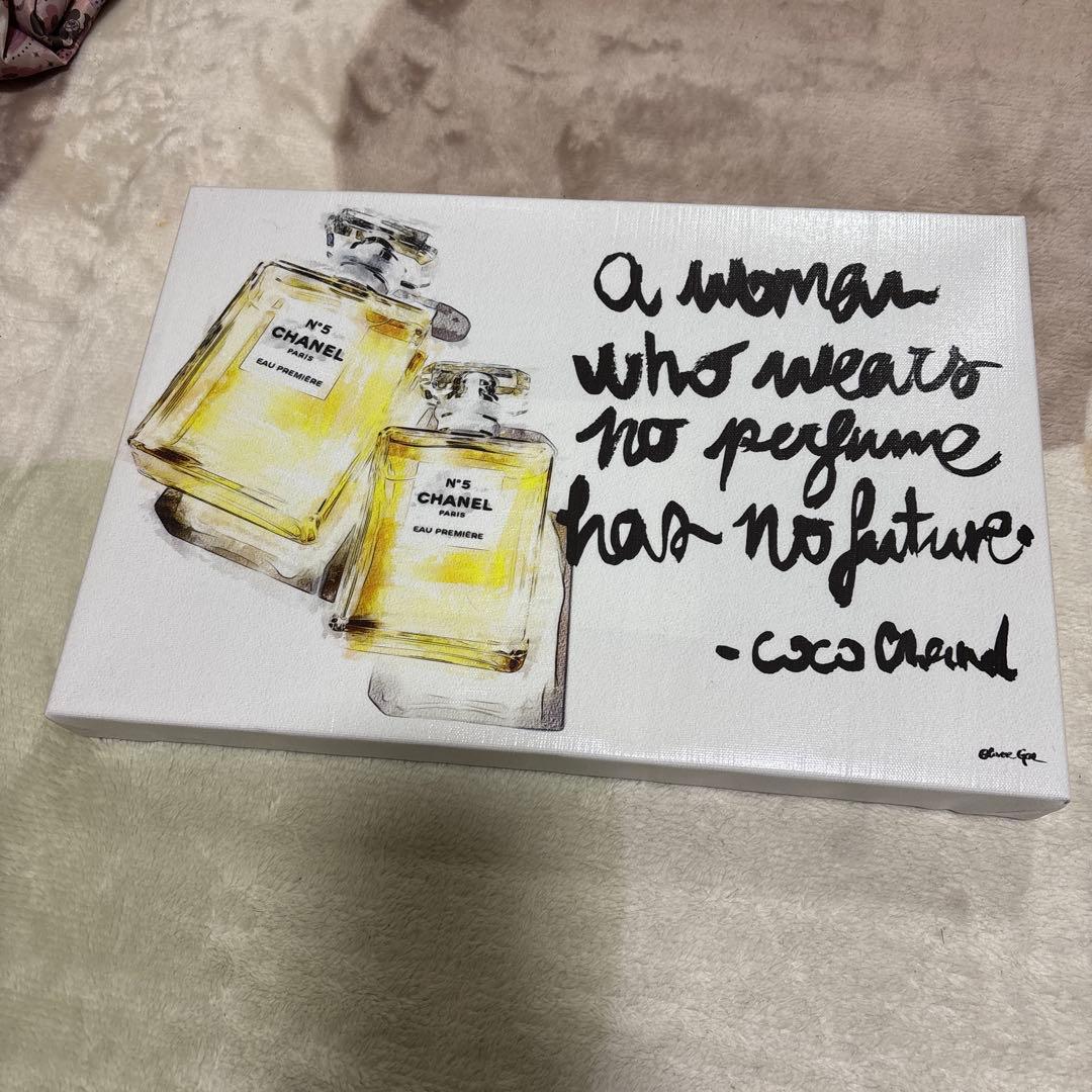 オリバーガルアートパネルCHANEL香水