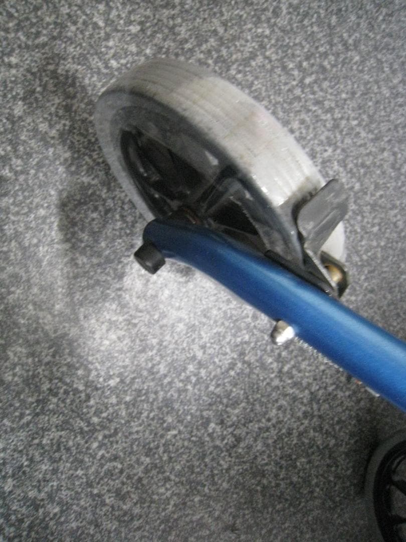 ハッピーⅡ NB 竹虎 歩行器 介護用品 ブルーメタリック バスケット付き