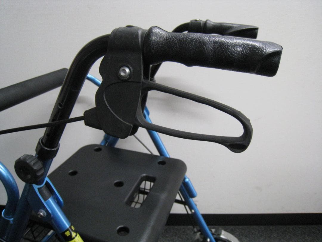 ハッピーⅡ NB 竹虎 歩行器 介護用品 ブルーメタリック バスケット付き