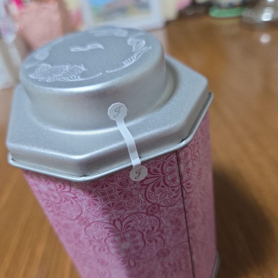 ジルスチュアート　ストロベリー&ティー、ピーチーホワイトフローラル　各50ml