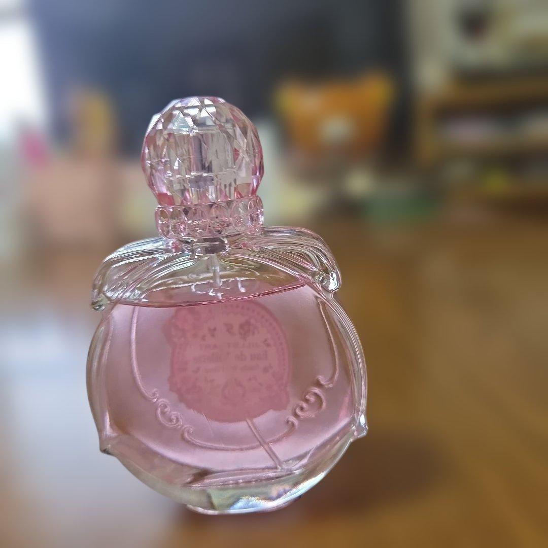 ジルスチュアート　ストロベリー&ティー、ピーチーホワイトフローラル　各50ml