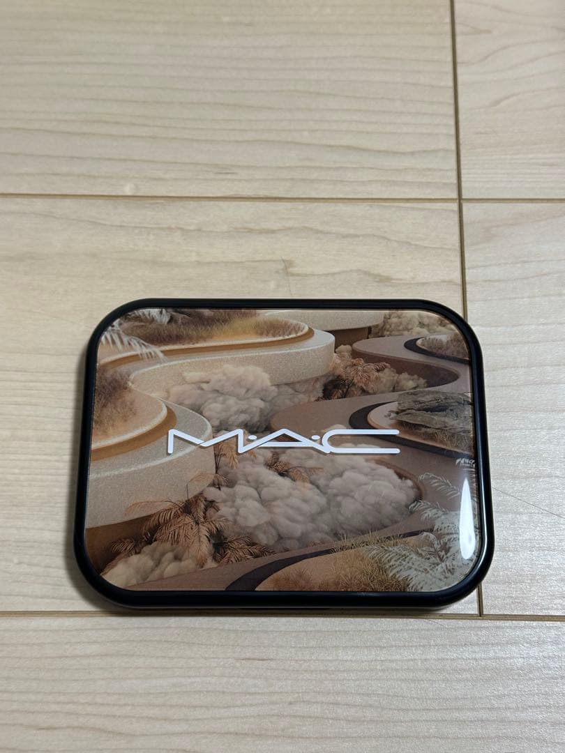 アイシャドウ CONNECT IN COLOUR EYE SHADOW PALETTE MAC