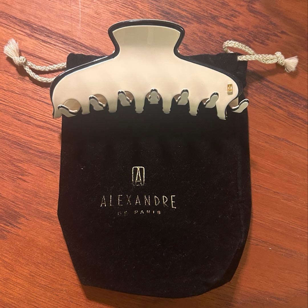 【ほぼ未使用】アレクサンドルドゥパリ クリーム×ブラック ヘアクリップ　Lサイズ