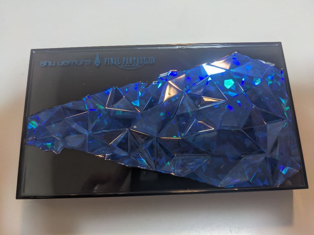 【新品未使用】シュウウエムラ ファイナルファンタジー　クリスタルパレット