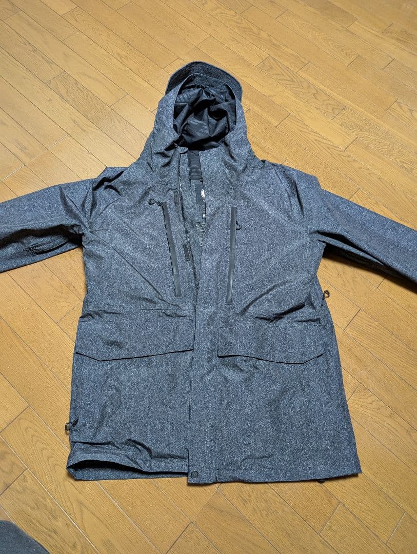 VOLCOM GORE-TEX フード付きジャケット