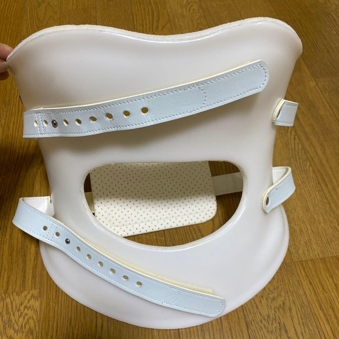 【送料込み】 治療用装具　コルセット　【美品】