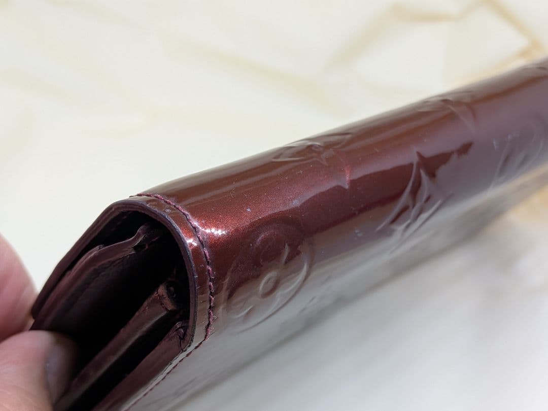 ルイヴィトン ヴェルニ 長財布 ボルドーLOUIS VUITTON モノグラム