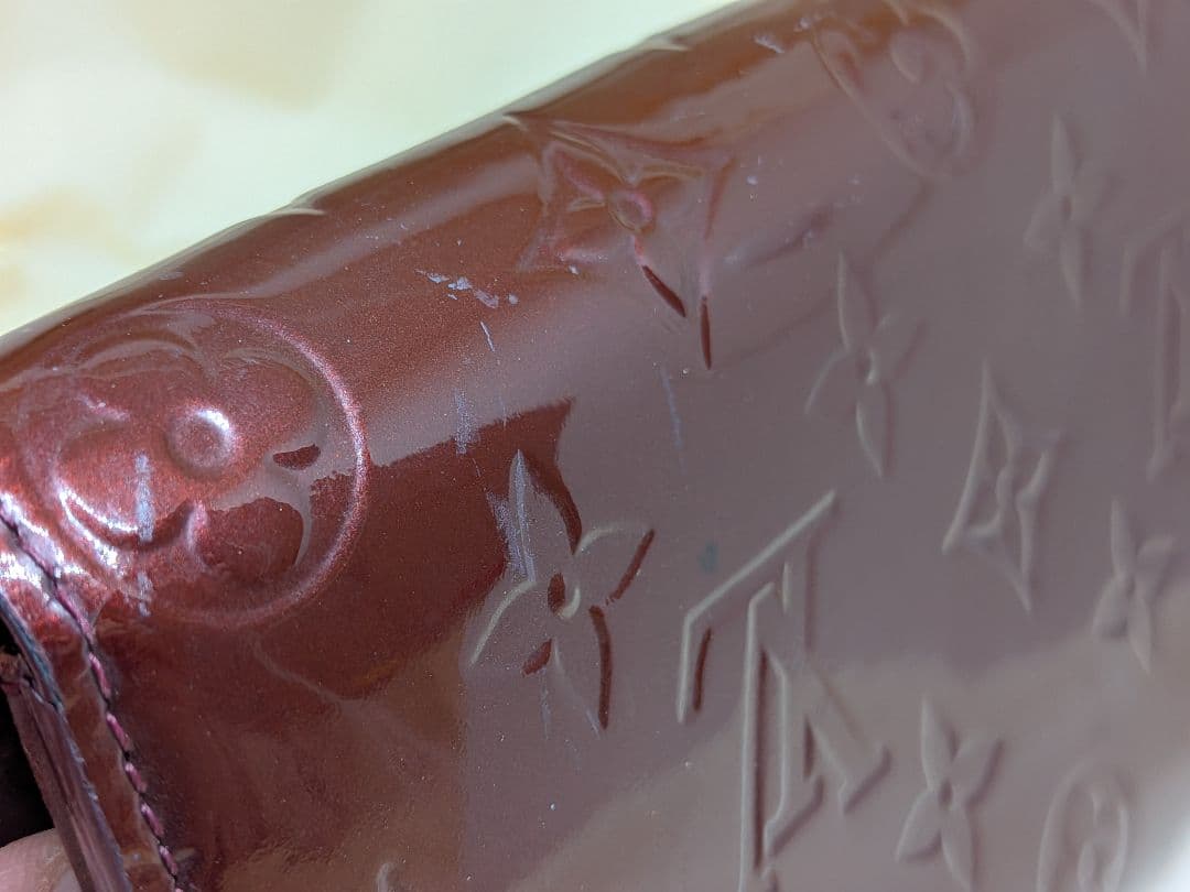 ルイヴィトン ヴェルニ 長財布 ボルドーLOUIS VUITTON モノグラム