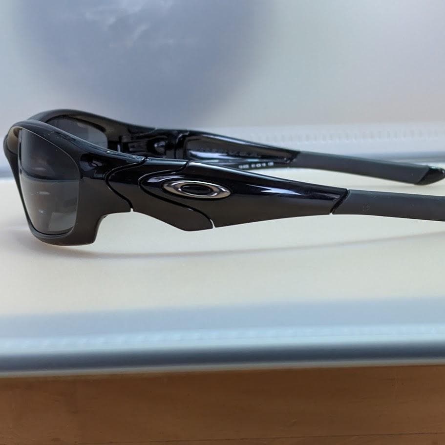 小物 OAKLEY Straight jacket