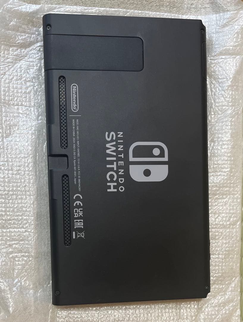 Nintendo Switch 本体 青と赤のジョイコン