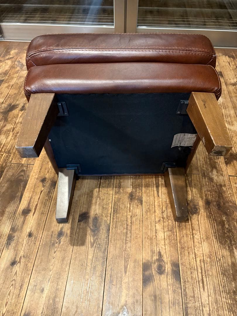 良品　unico 　FRAYE フレイ　レザー　オットマン