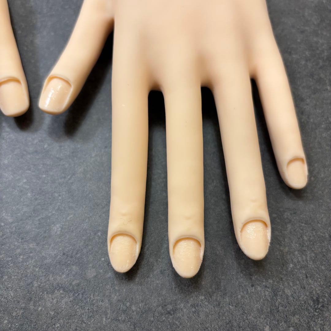 【お買得！美品】認定モデルハンド　2個と備品のセット