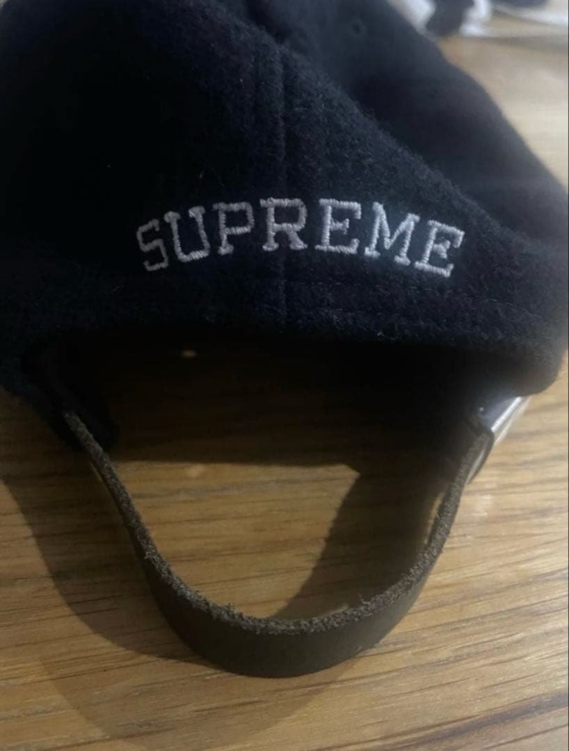 b*k様 Supreme 黒 キャップ Sロゴ