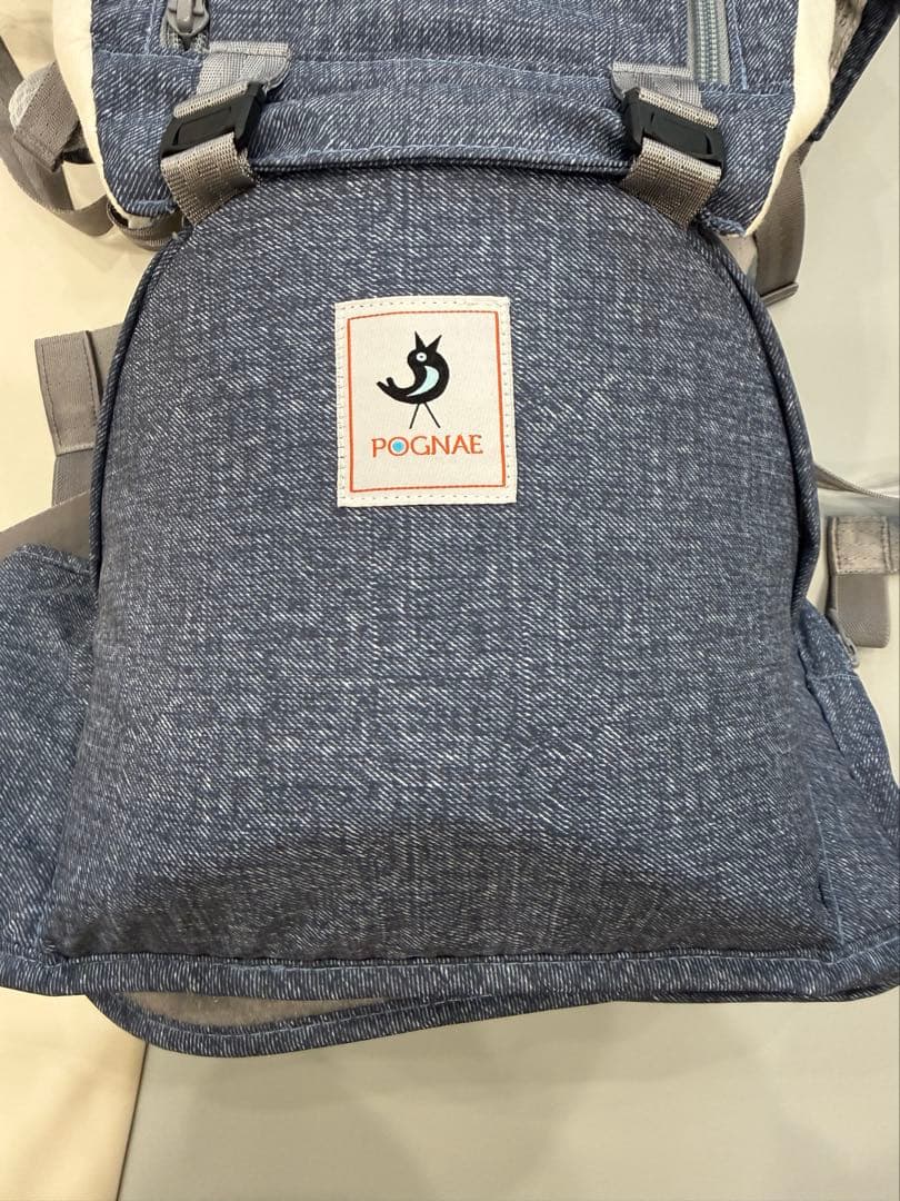 ひろみミキハウス ポグネイ 抱っこ紐 ネイビー デニム調