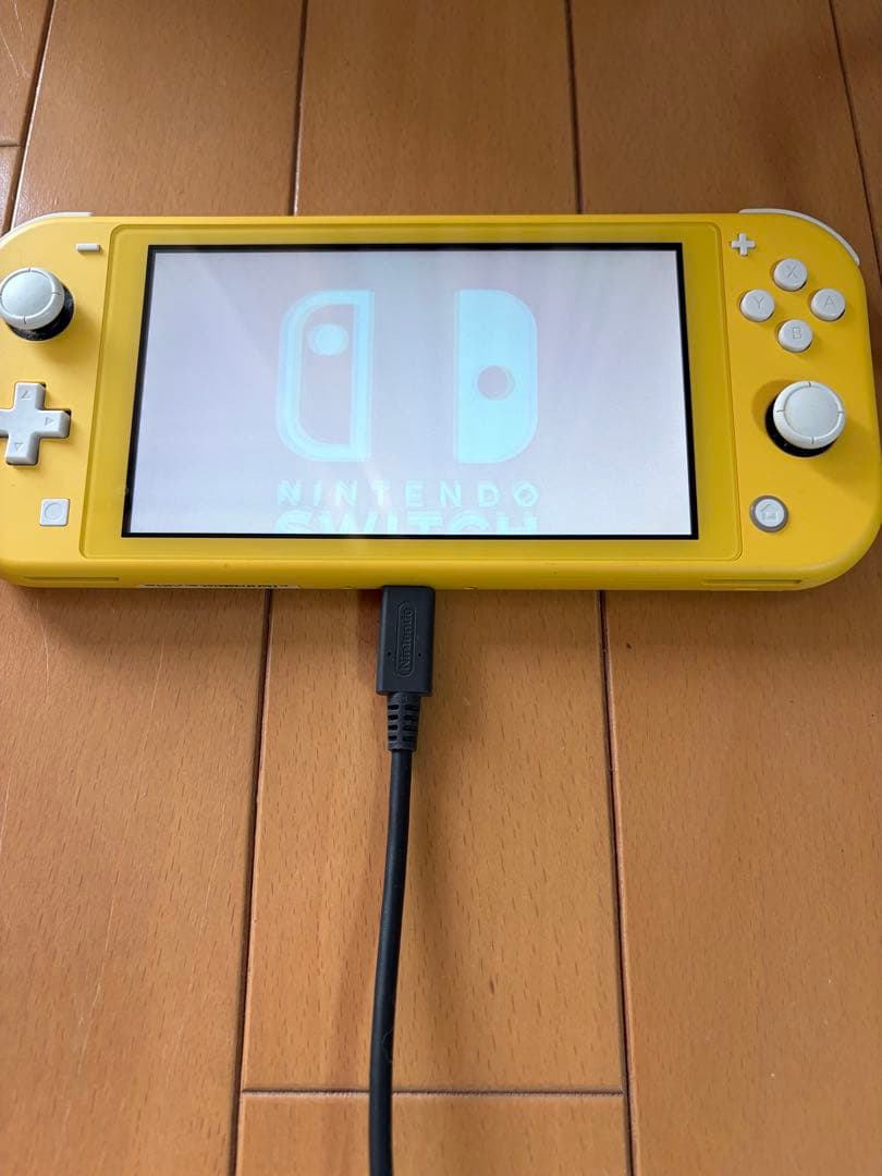 Nintendo Switch Lite yellow イエロー　本体