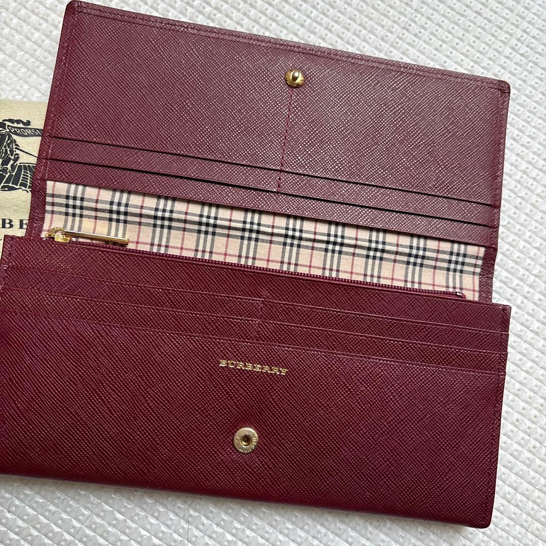 Burberry バーガンディ 長財布