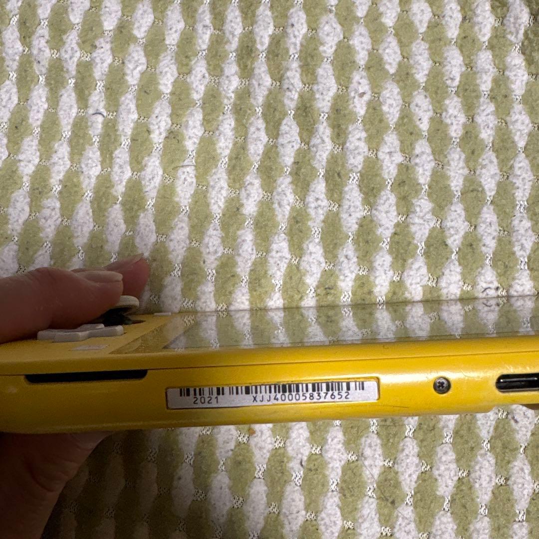 Nintendo Switch Lite イエロー 2021年製