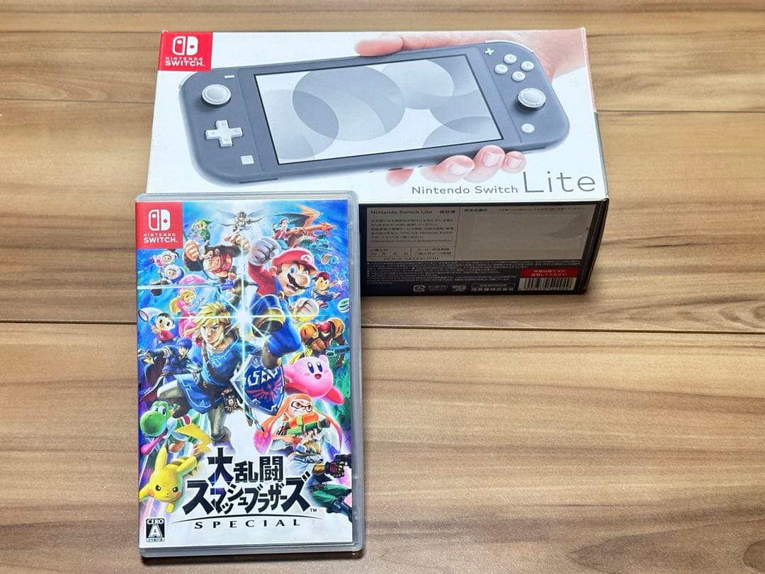 Nintendo Switch Lite + 大乱闘スマッシュブラザーズ