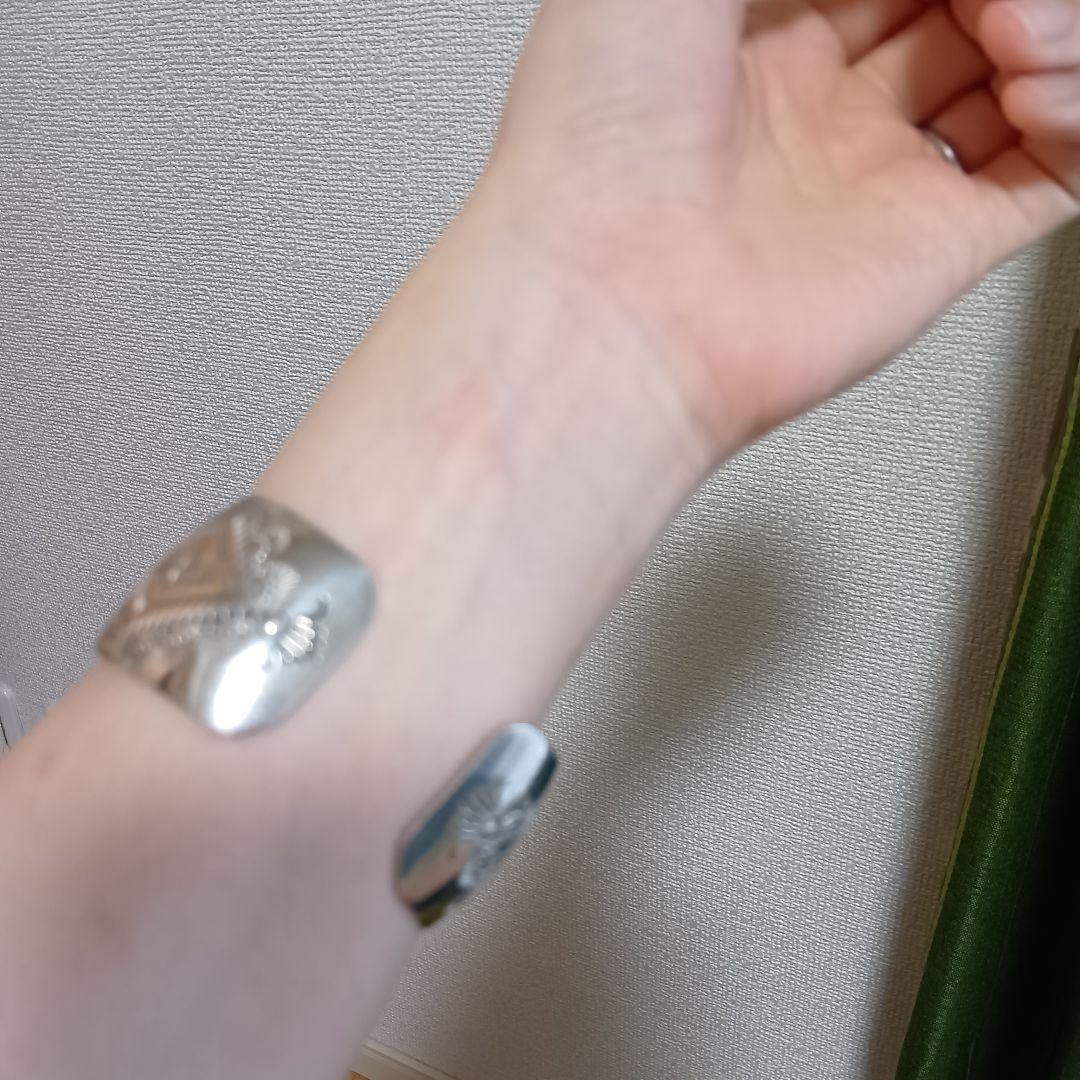 【最終価格】ナバホ族　バングル　シルバー