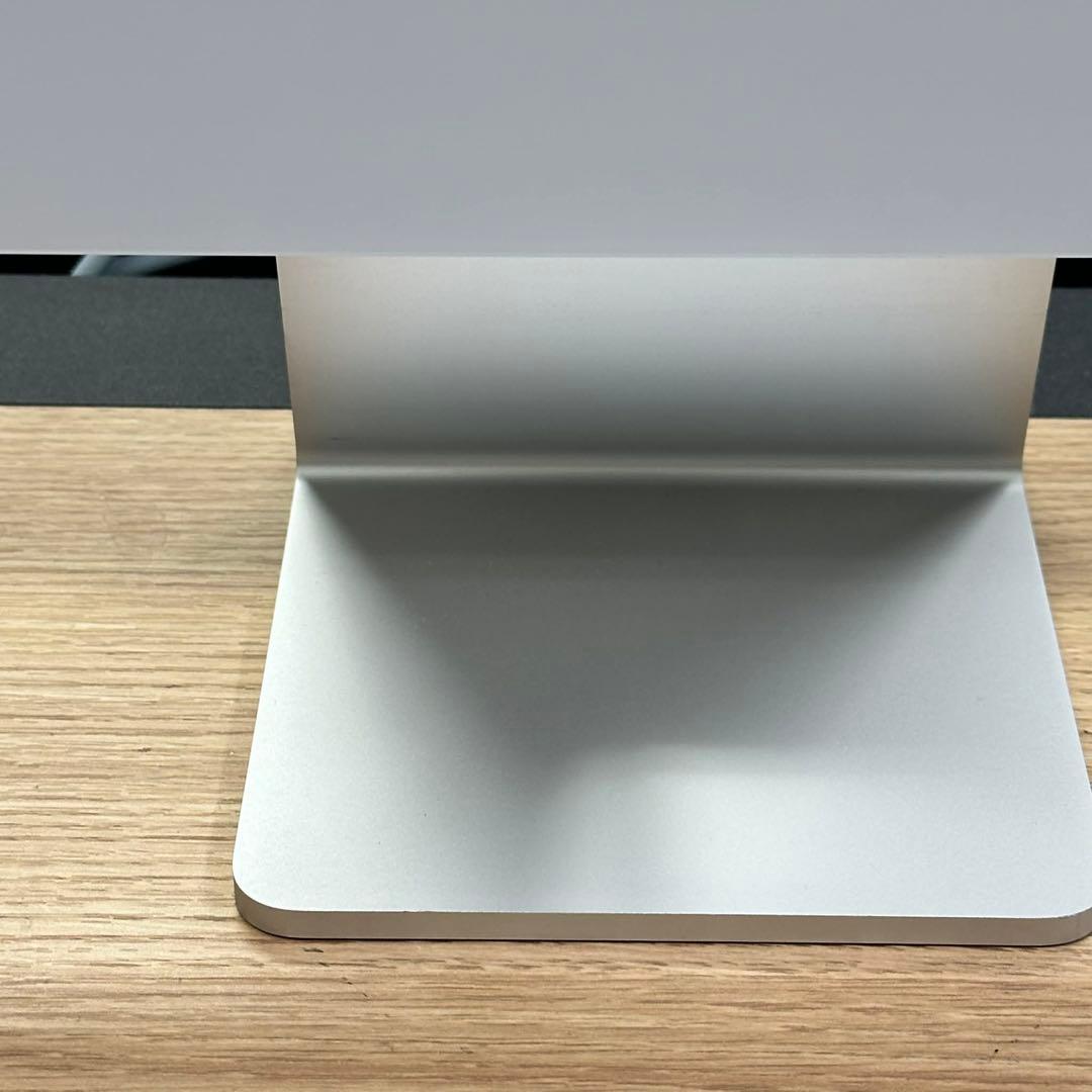 iMac 24インチ 2021 – M1 / 8GB / 512GB シルバー