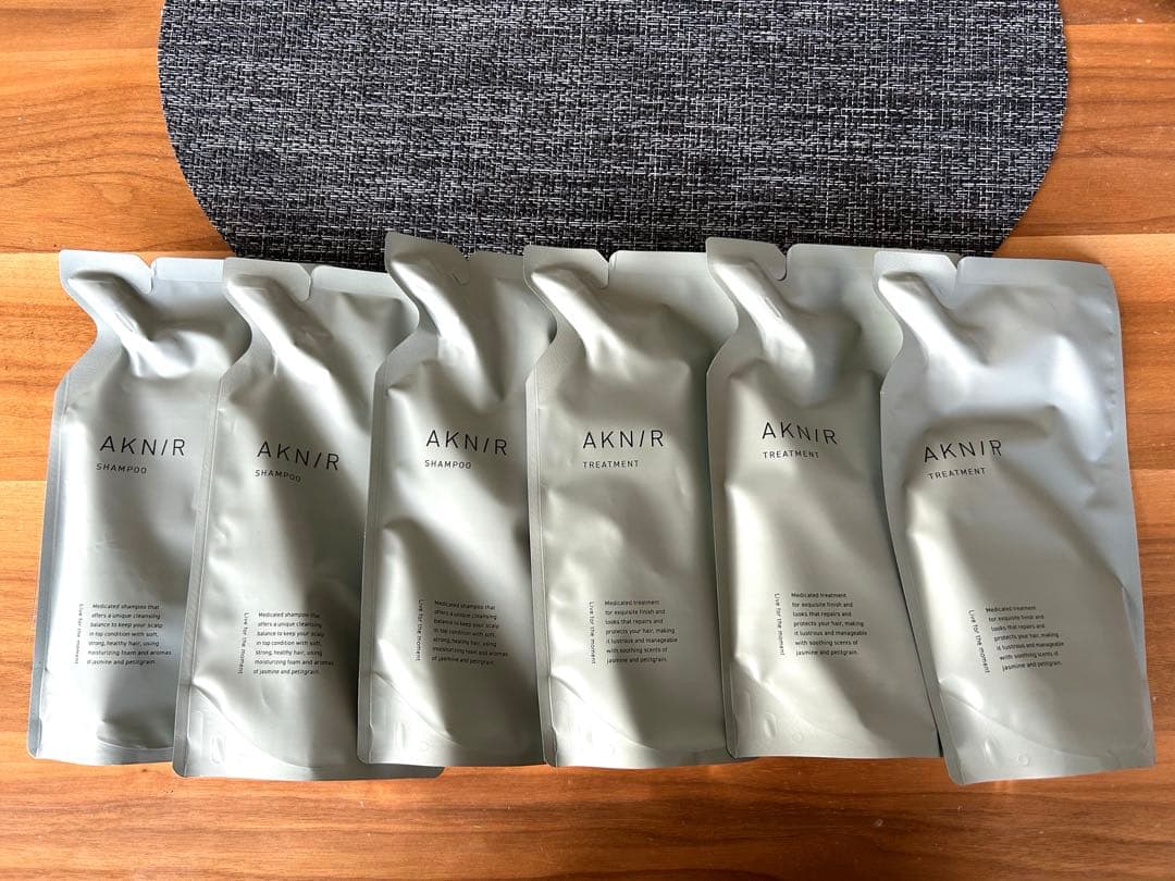 新品☆未開封　アクニー　シャンプー3袋＆トリートメント3袋