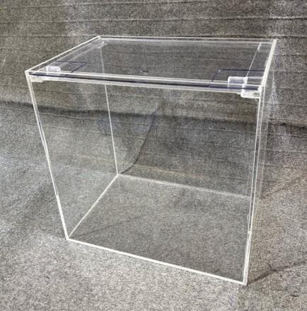 （在庫整理）アクリル水槽。6×5t（450×300×450）(フタ付）