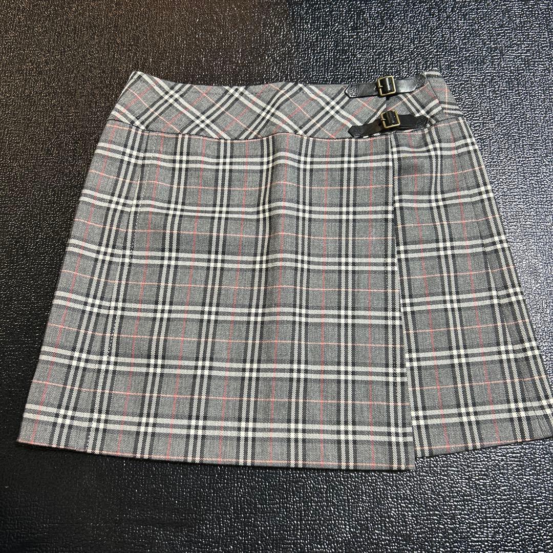 美品✨バーバリーブルーレーベル　ノバチェックミニ巻きスカートグレー
