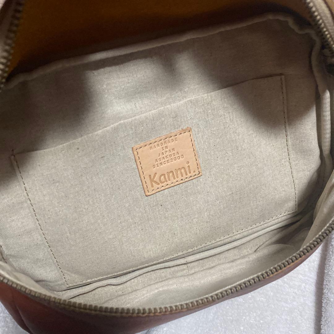 Kanmi カンミ　本革　ボディバッグ　ウエストバッグ　極美品　匿名配送