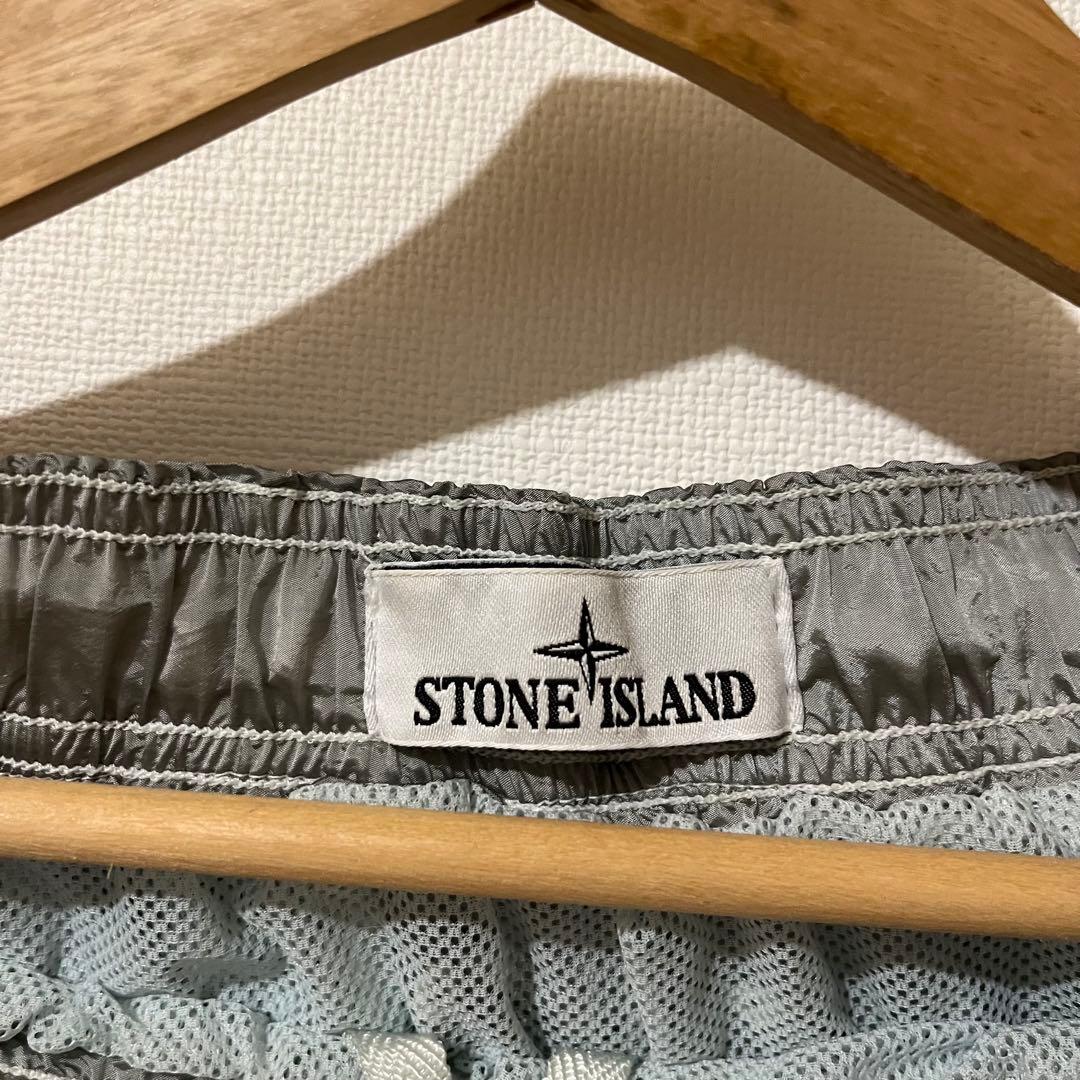 ストーンアイランド ナイロンメタルスイムショートパンツ