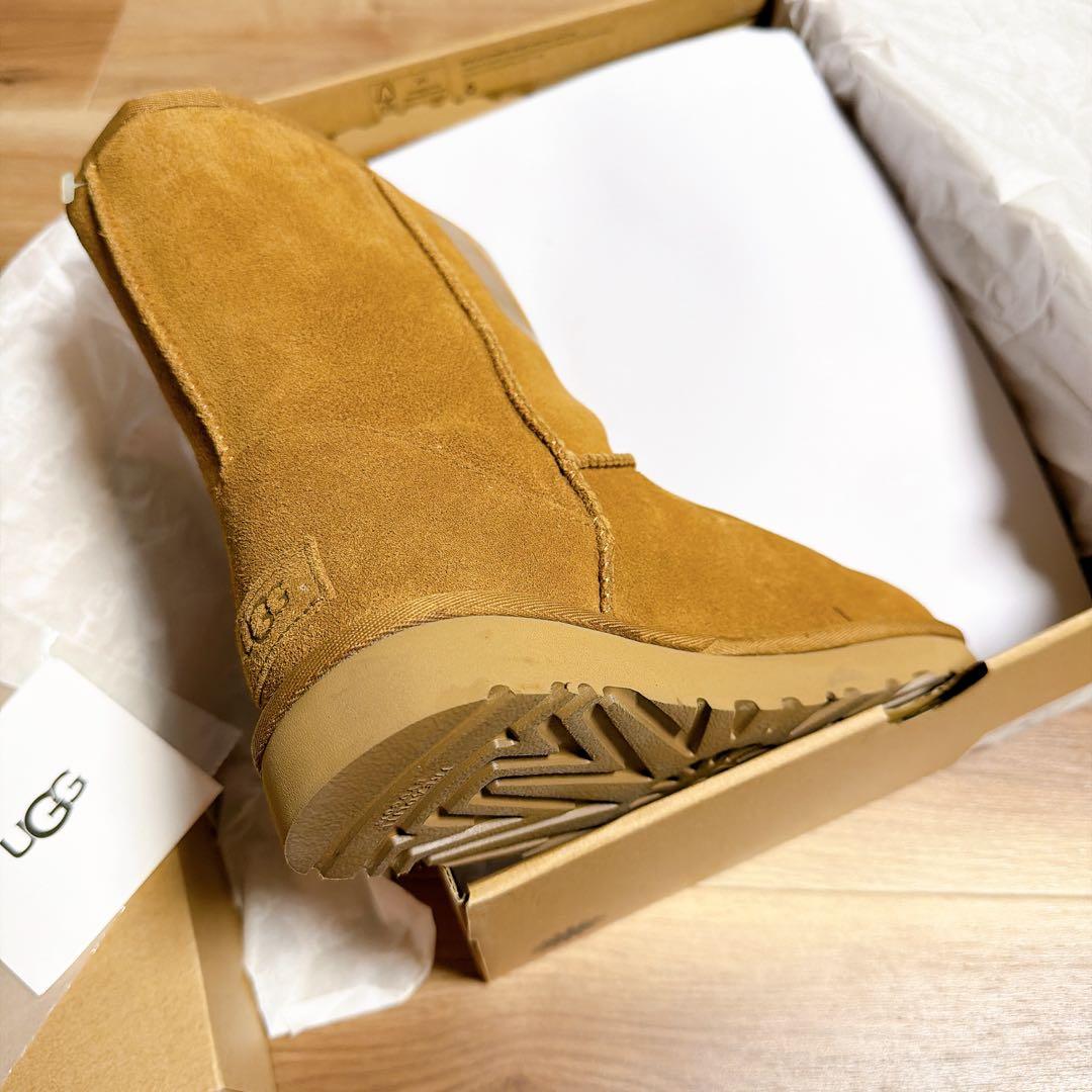 UGG＊Classic Short Rubber Logo