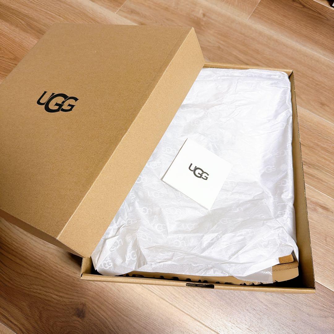 UGG＊Classic Short Rubber Logo