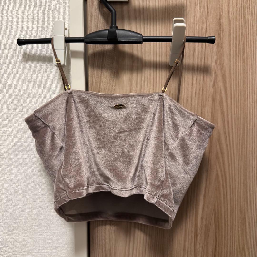 OURWACOAL anuansカップインベロアショートキャミソール