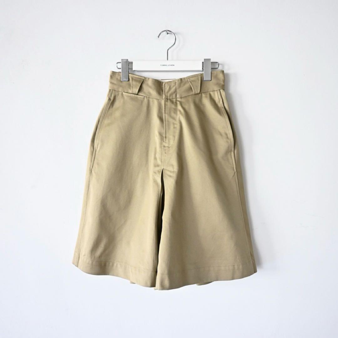 フミカウチダ　チノショートパンツ