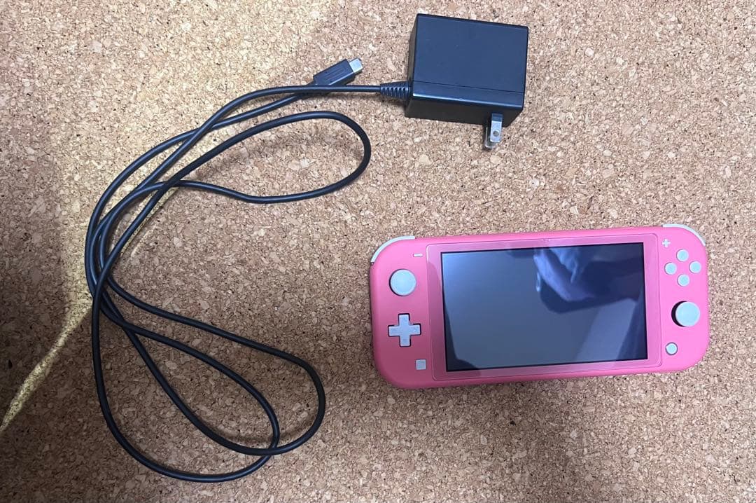 【ティア】任天堂 Nintendo Switch Lite コーラル